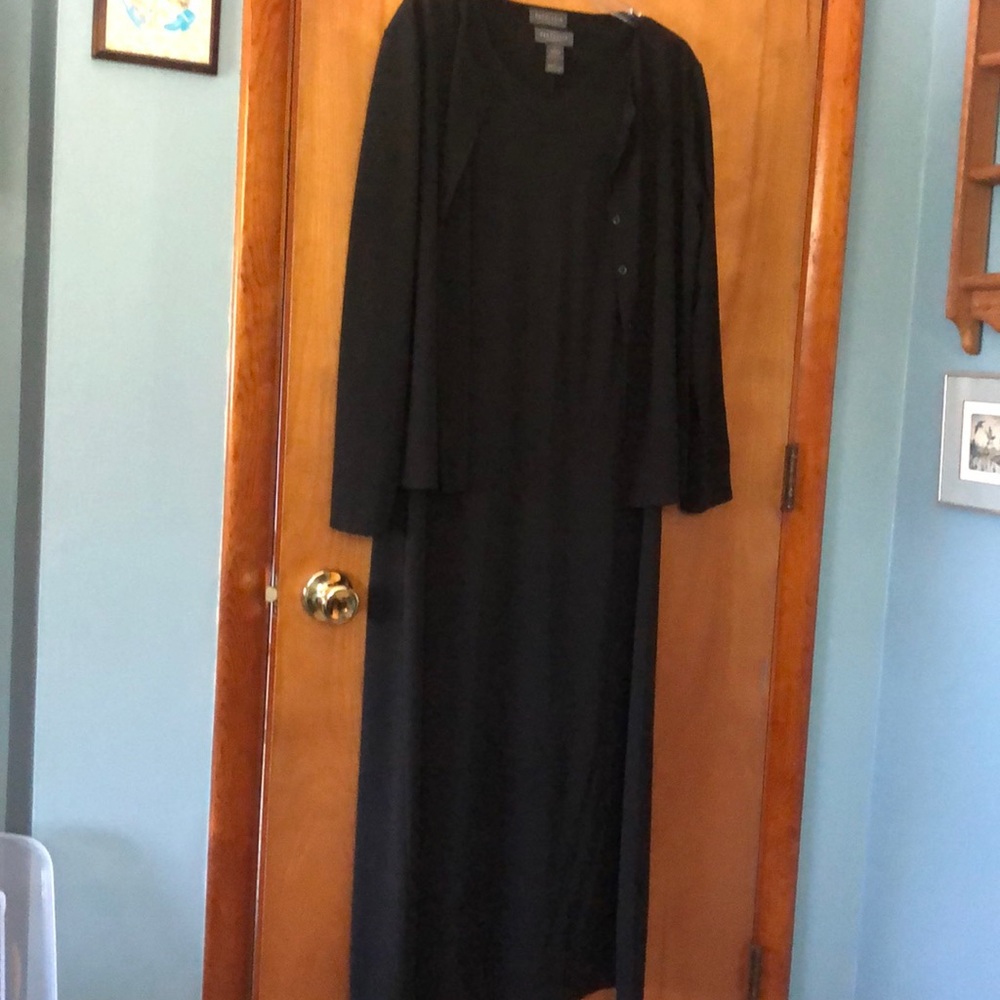 Short sleeve black dress/ long sleeves jacket